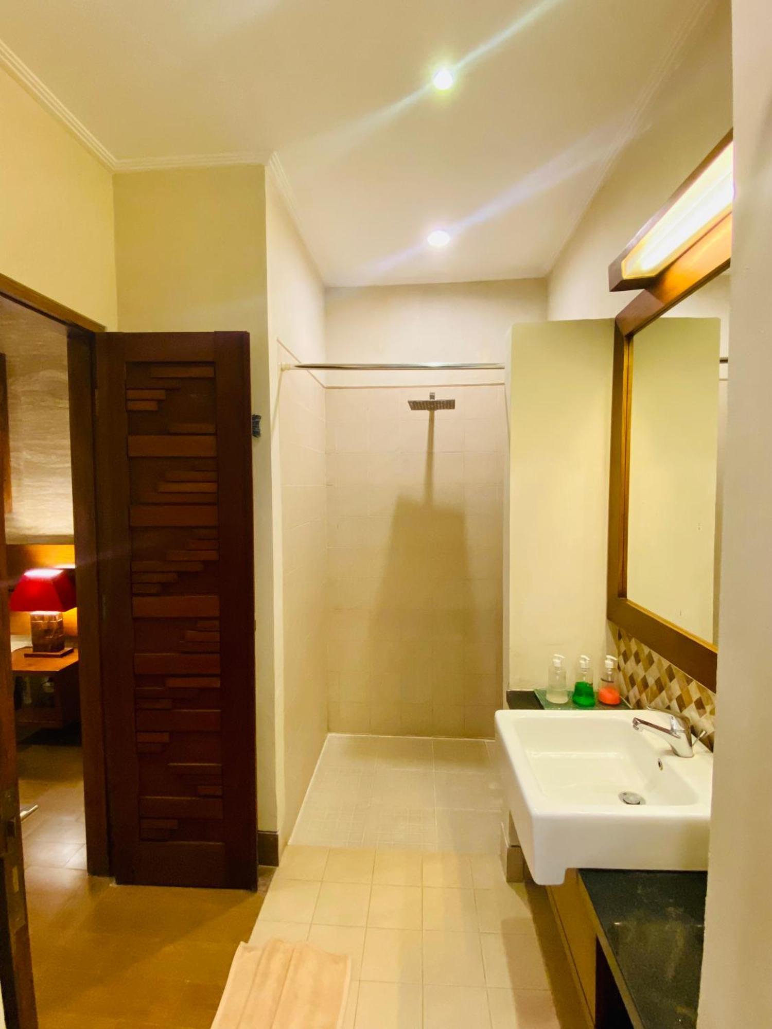The Green Zhurga Suite Kerobokan Eksteriør billede